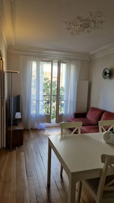 パリParc Montsouris 14Eme-Le Calme Et Le Charmeアパートメント 0*, パリ フランス